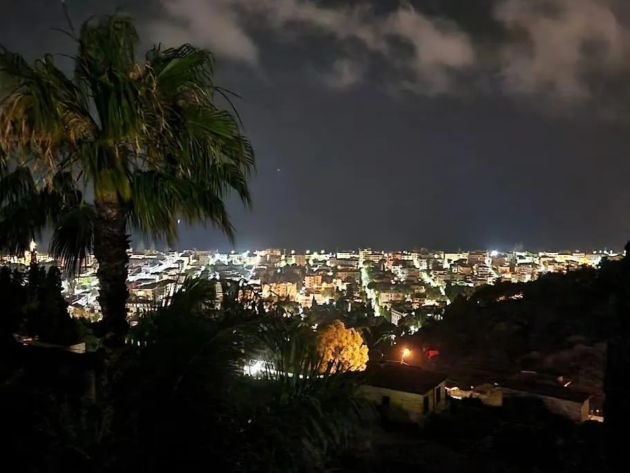 Le 4 Stagioni, Appartamento In Villa Bordighera