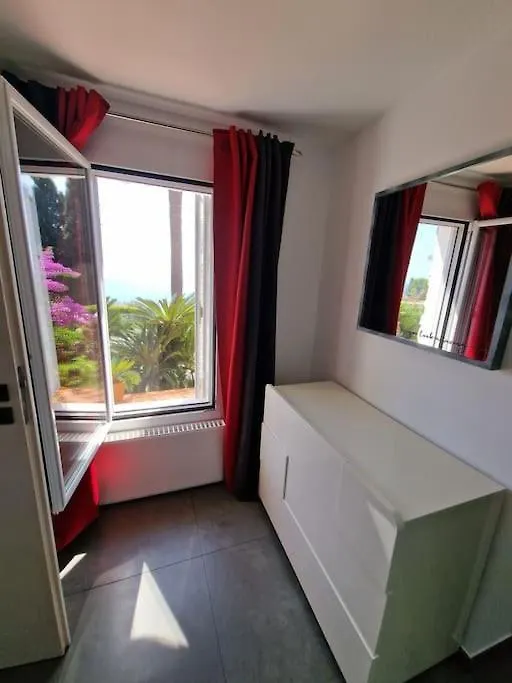 Le 4 Stagioni, Appartamento In Villa Bordighera